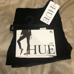 NWT HUE velvet leggings